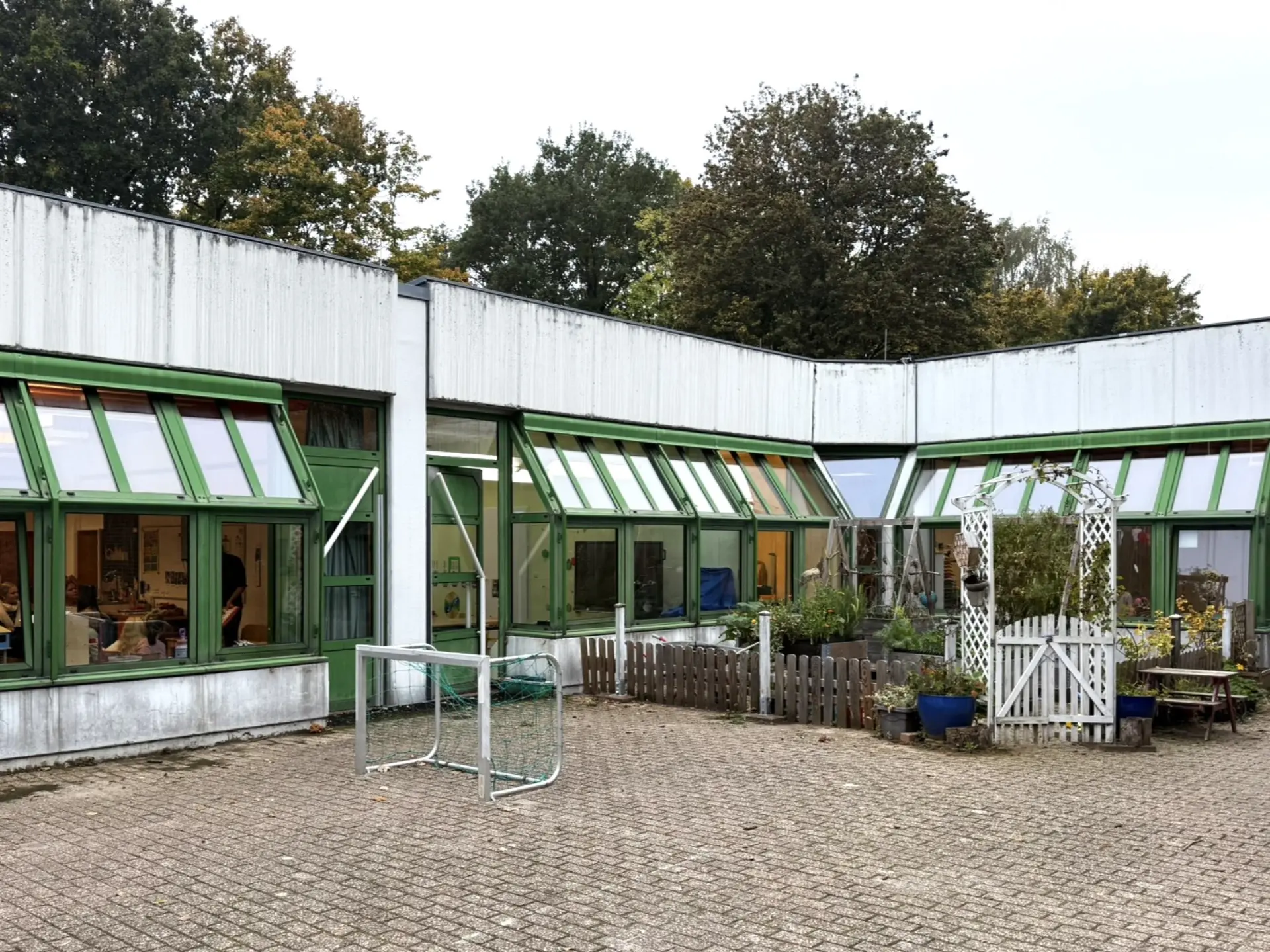 Außenansicht des Gebäudes der Vorschule