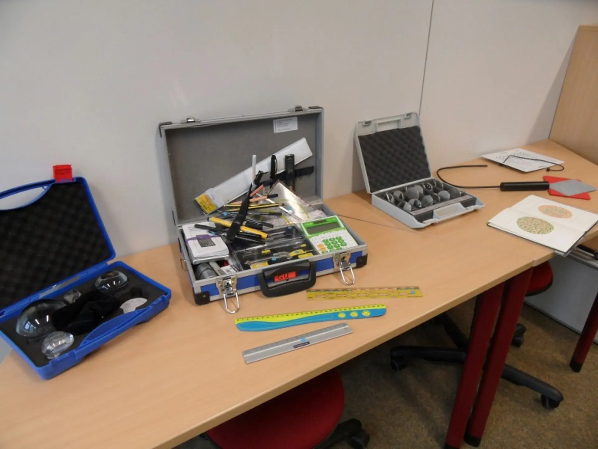 Hilfsmittel und Materialien zur Sehüberprüfung