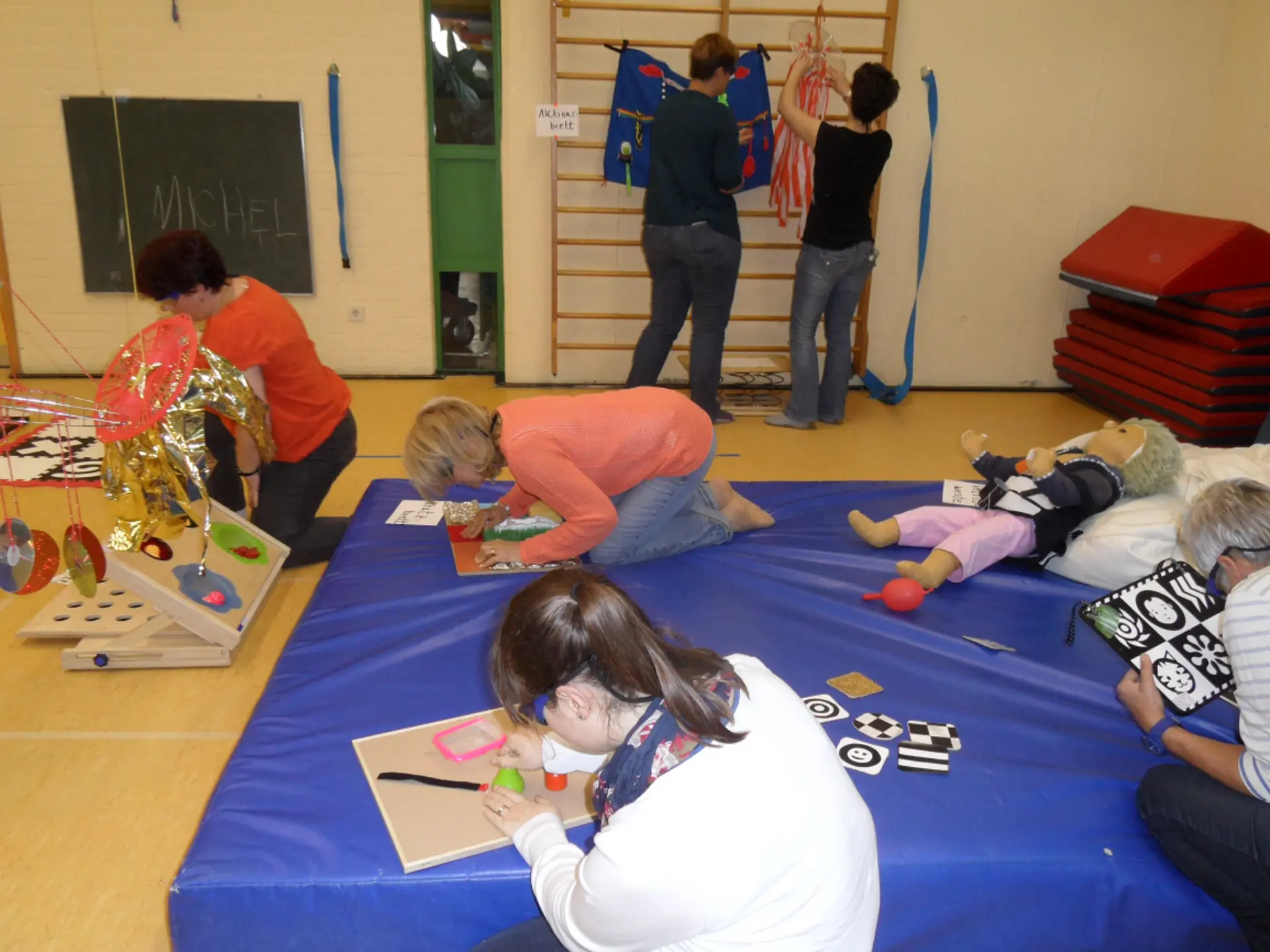 Simulationsangebot in der Turnhalle