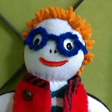 Symbolbild einer gestrickten Puppe für Ulrike Spies