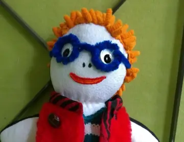 Symbolbild einer gestrickten Puppe für Ulrike Spies